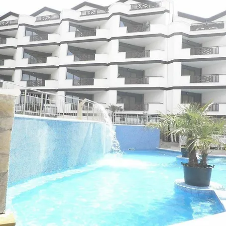 Aparthotel Royal Palm 2*